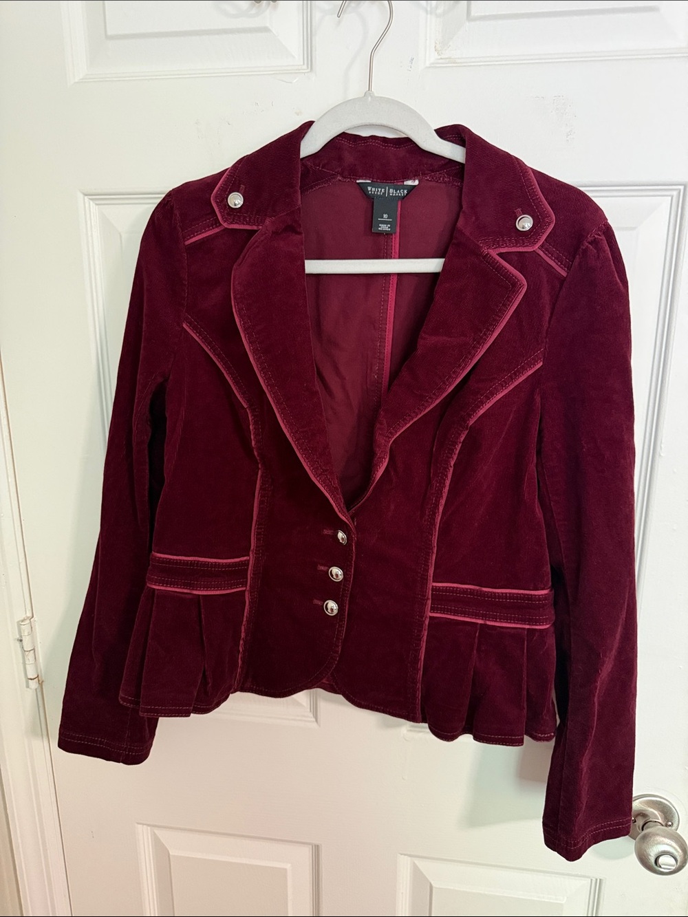 White House Black Market Burgundy Corduroy Blazer Size 10 Peplum WHBM Jacket.